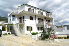 Apartments with a parking space Grebastica, Sibenik - 4323